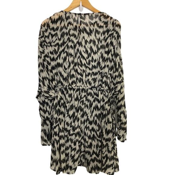 Topshop Gathered Channel Dress Waisted Printed Mini Mono NWT 4 - Picture 5 of 8